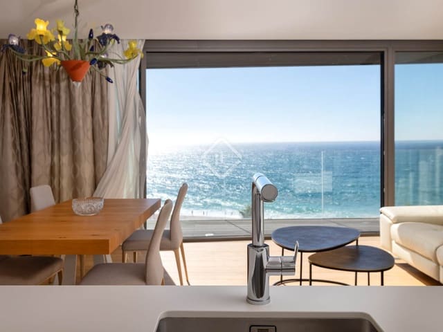 3 soveværelse Lejlighed til salg i Lloret de Mar med swimmingpool garage - € 749.000 (Ref: 8609561)