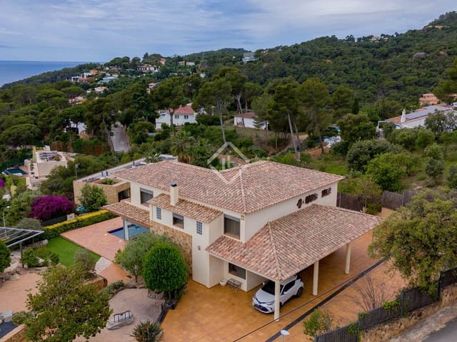 5 bedroom Villa for sale in Tossa de Mar with pool garage - € 1,900,000 (Ref: 8609567)