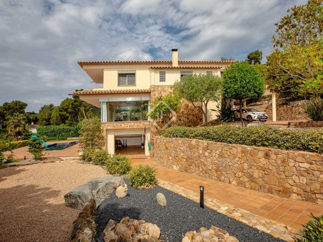 5 bedroom Villa for sale in Tossa de Mar with pool garage - € 1,900,000 (Ref: 8609567)