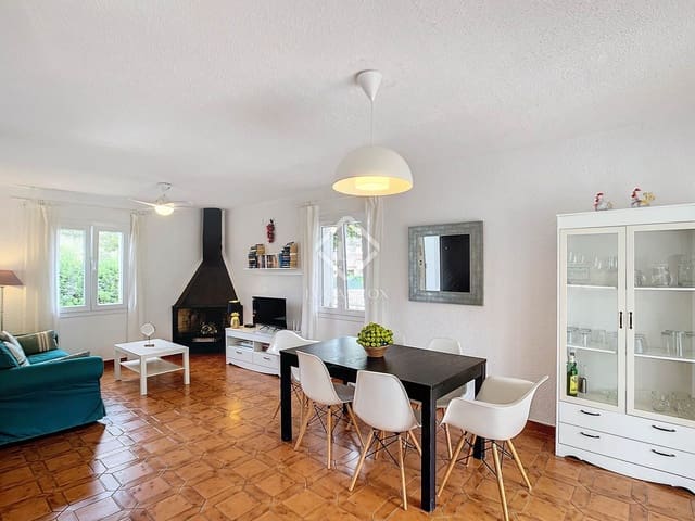 3 chambre Villa/Maison à vendre à Ciutadella de Menorca avec piscine garage - 745 000 € (Ref: 8609989)