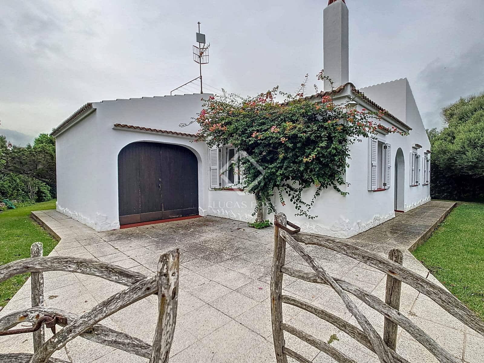 3 soverom Villa til salgs i Ciutadella de Menorca med svømmebasseng garasje - € 745 000 (Ref: 8609989)