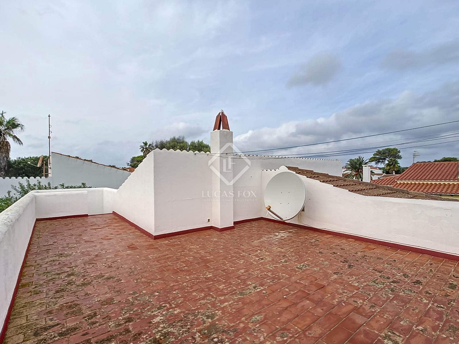 3 soverom Villa til salgs i Ciutadella de Menorca med svømmebasseng garasje - € 745 000 (Ref: 8609989)