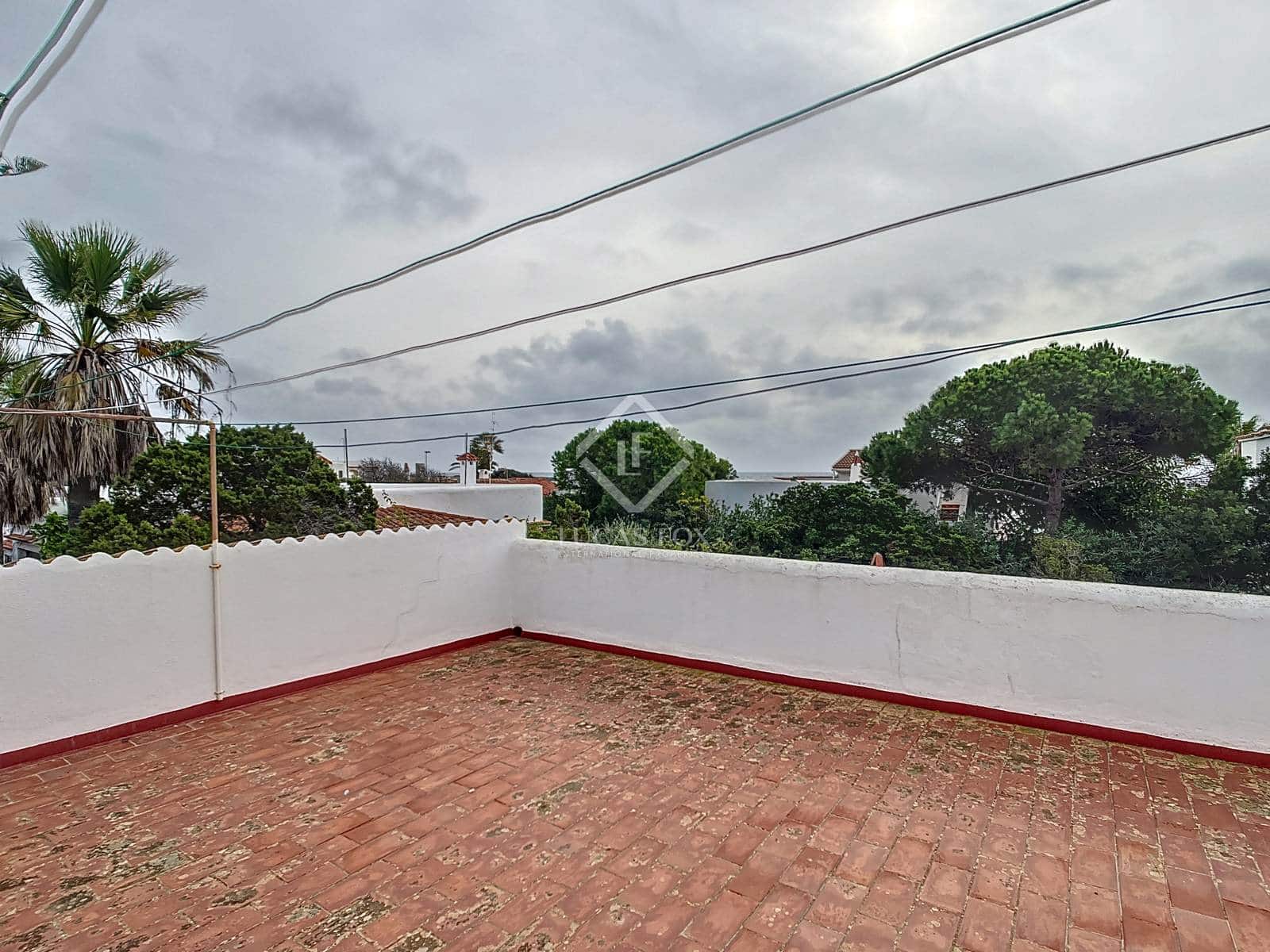 3 soverom Villa til salgs i Ciutadella de Menorca med svømmebasseng garasje - € 745 000 (Ref: 8609989)