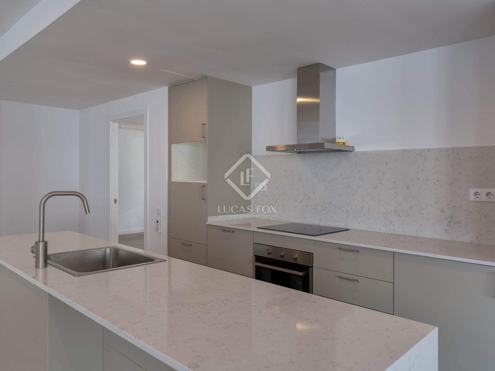 8 sypialnia Willa na sprzedaż w Llanca z basenem garażem - 960 000 € (Ref: 8611659)