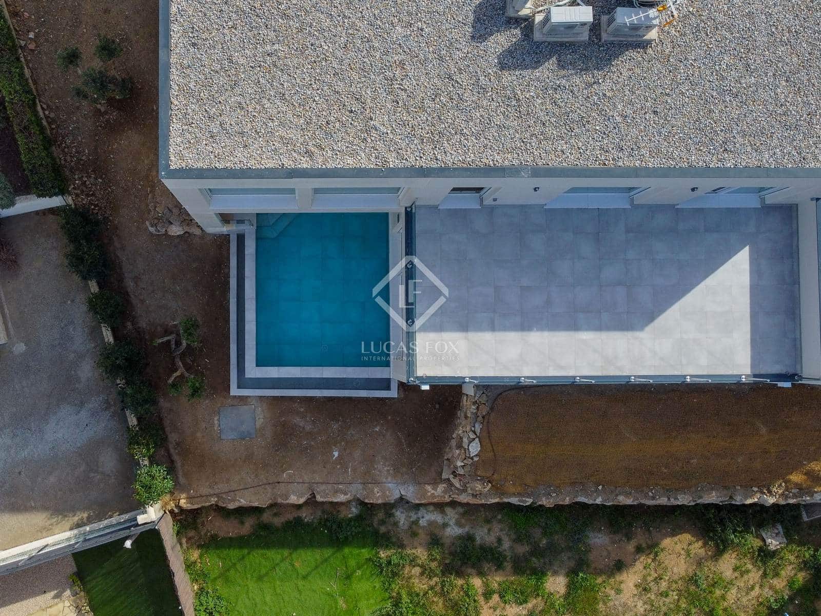 8 sypialnia Willa na sprzedaż w Llanca z basenem garażem - 960 000 € (Ref: 8611659)