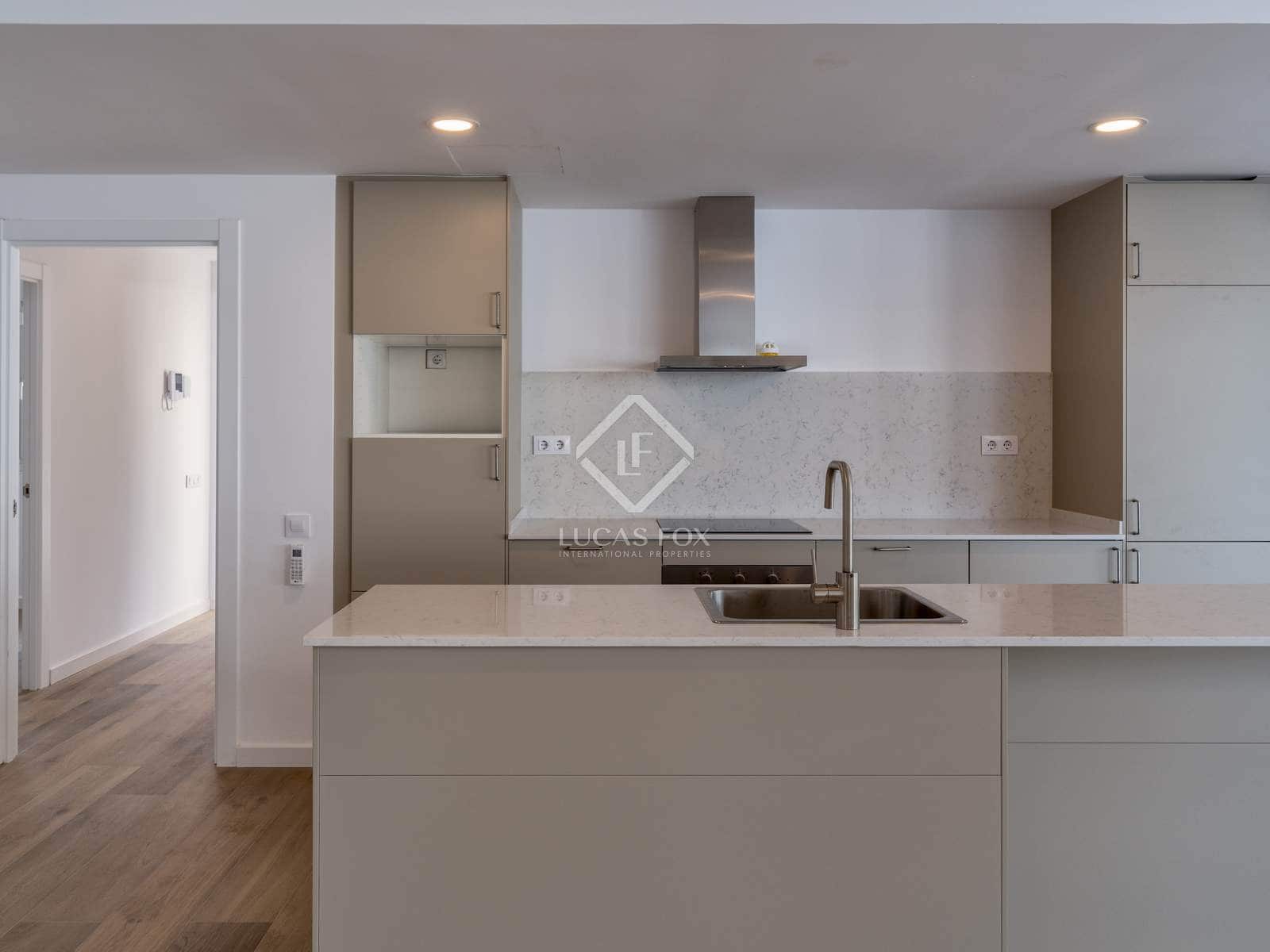 8 sypialnia Willa na sprzedaż w Llanca z basenem garażem - 960 000 € (Ref: 8611659)