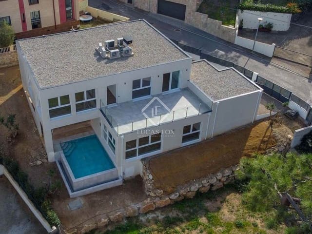 8 bedroom Villa for sale in Llançà with pool garage - € 960,000 (Ref: 8611659)