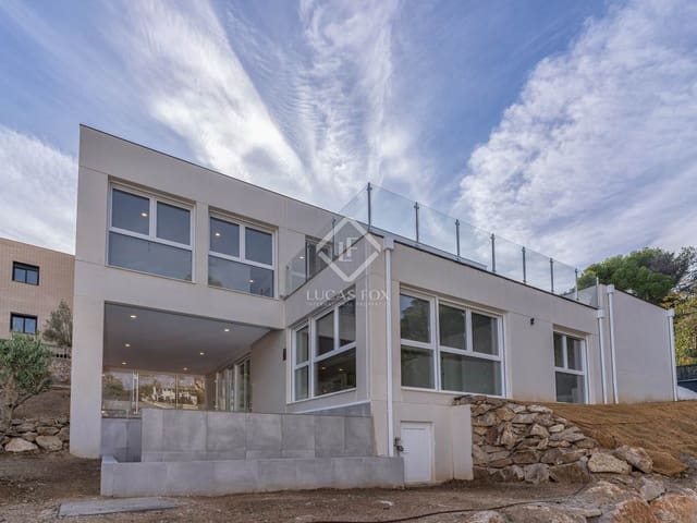 8 bedroom Villa for sale in Llançà with pool garage - € 960,000 (Ref: 8611659)