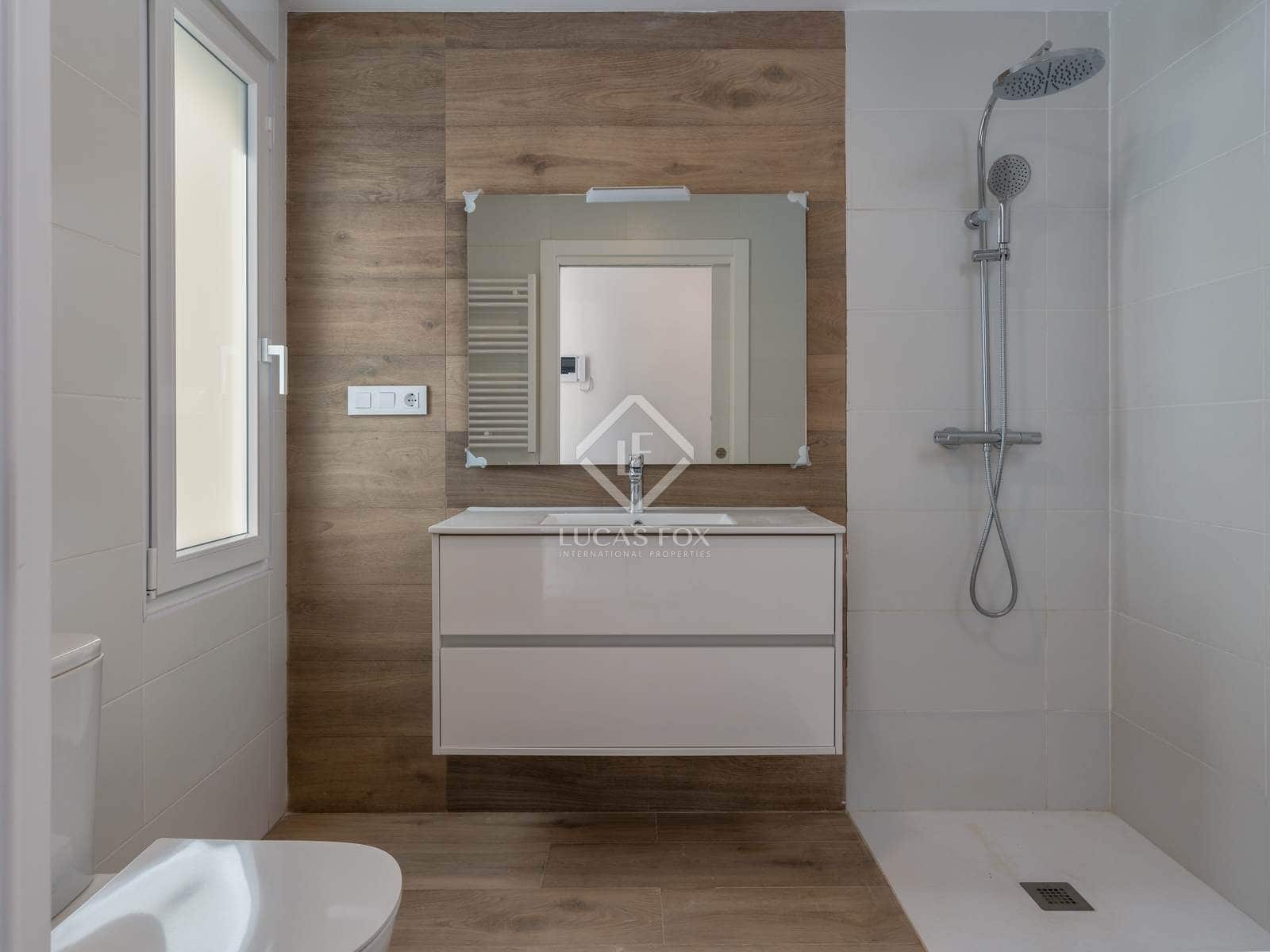 8 sypialnia Willa na sprzedaż w Llanca z basenem garażem - 960 000 € (Ref: 8611659)