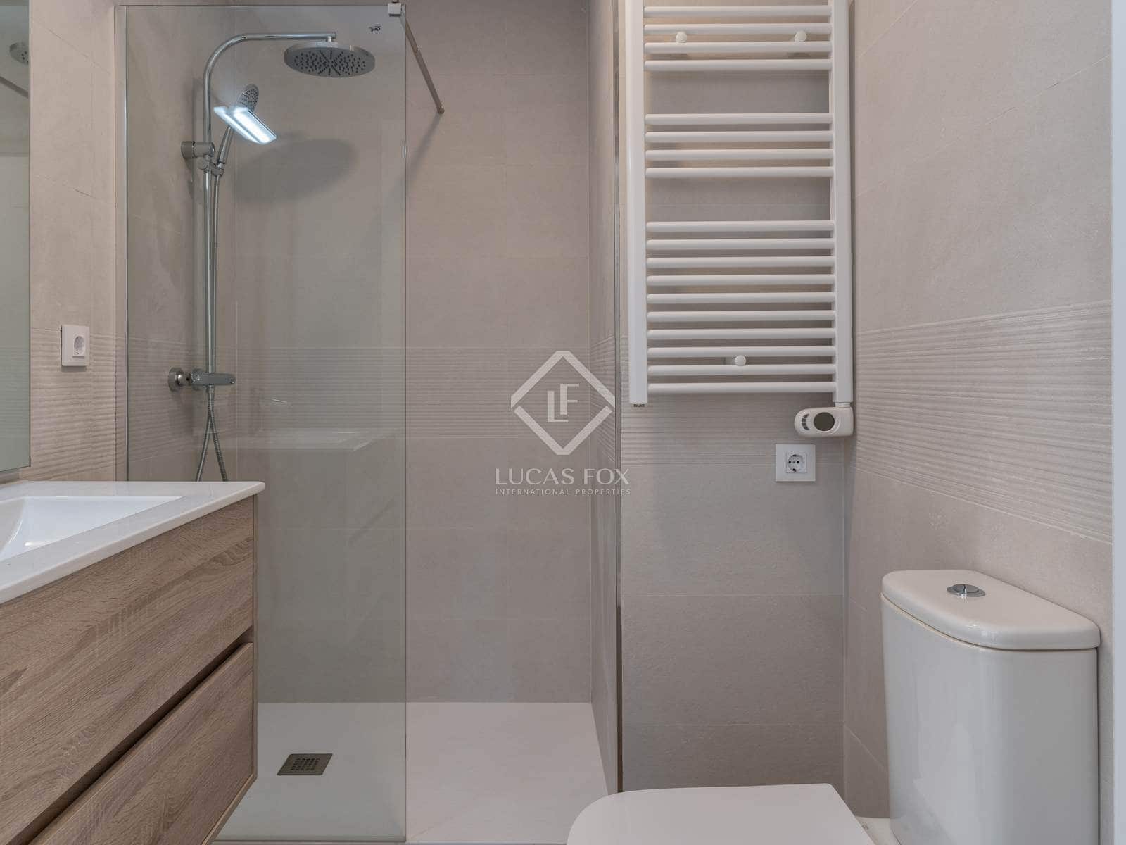 8 sypialnia Willa na sprzedaż w Llanca z basenem garażem - 960 000 € (Ref: 8611659)