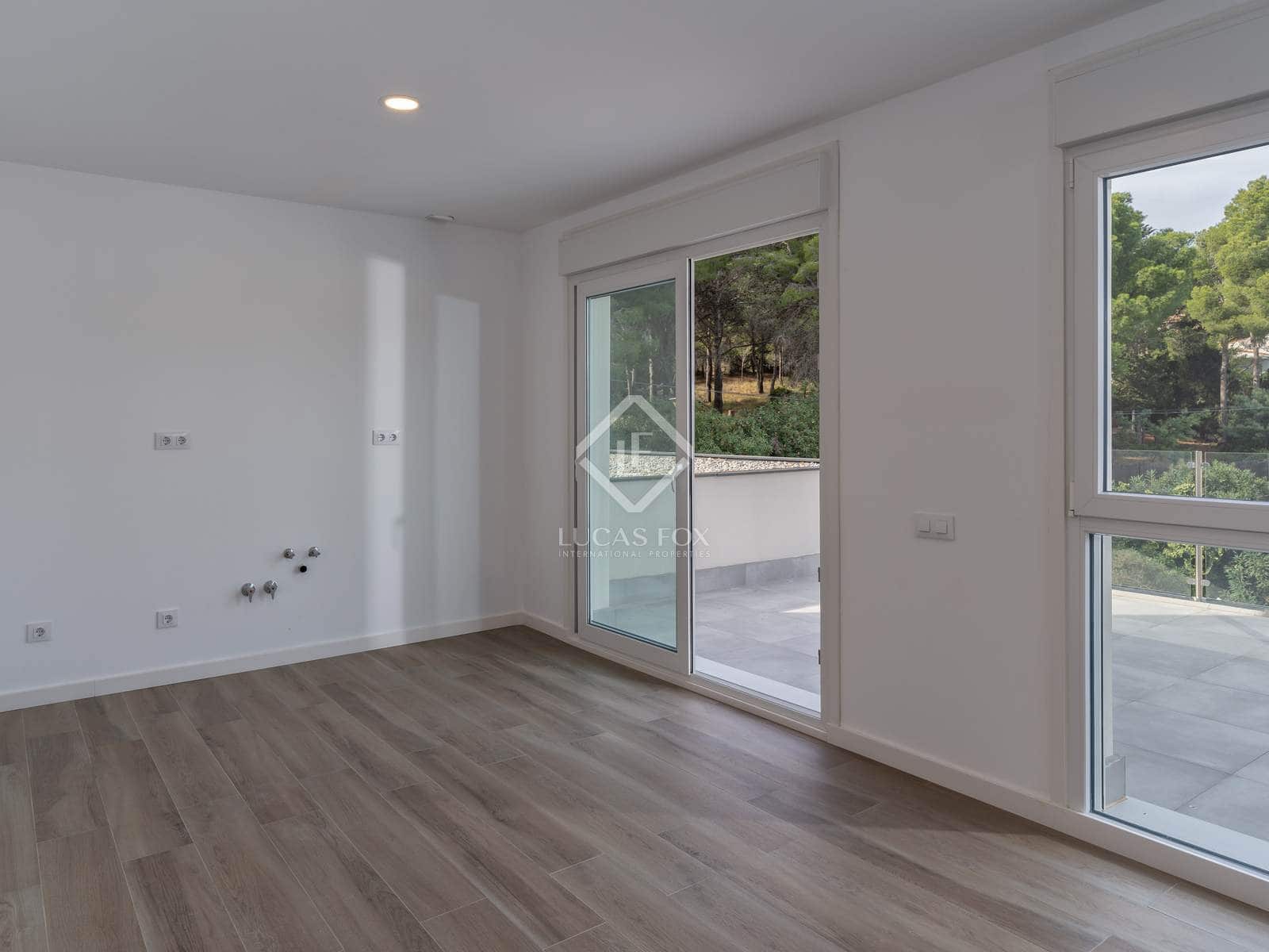 8 sypialnia Willa na sprzedaż w Llanca z basenem garażem - 960 000 € (Ref: 8611659)