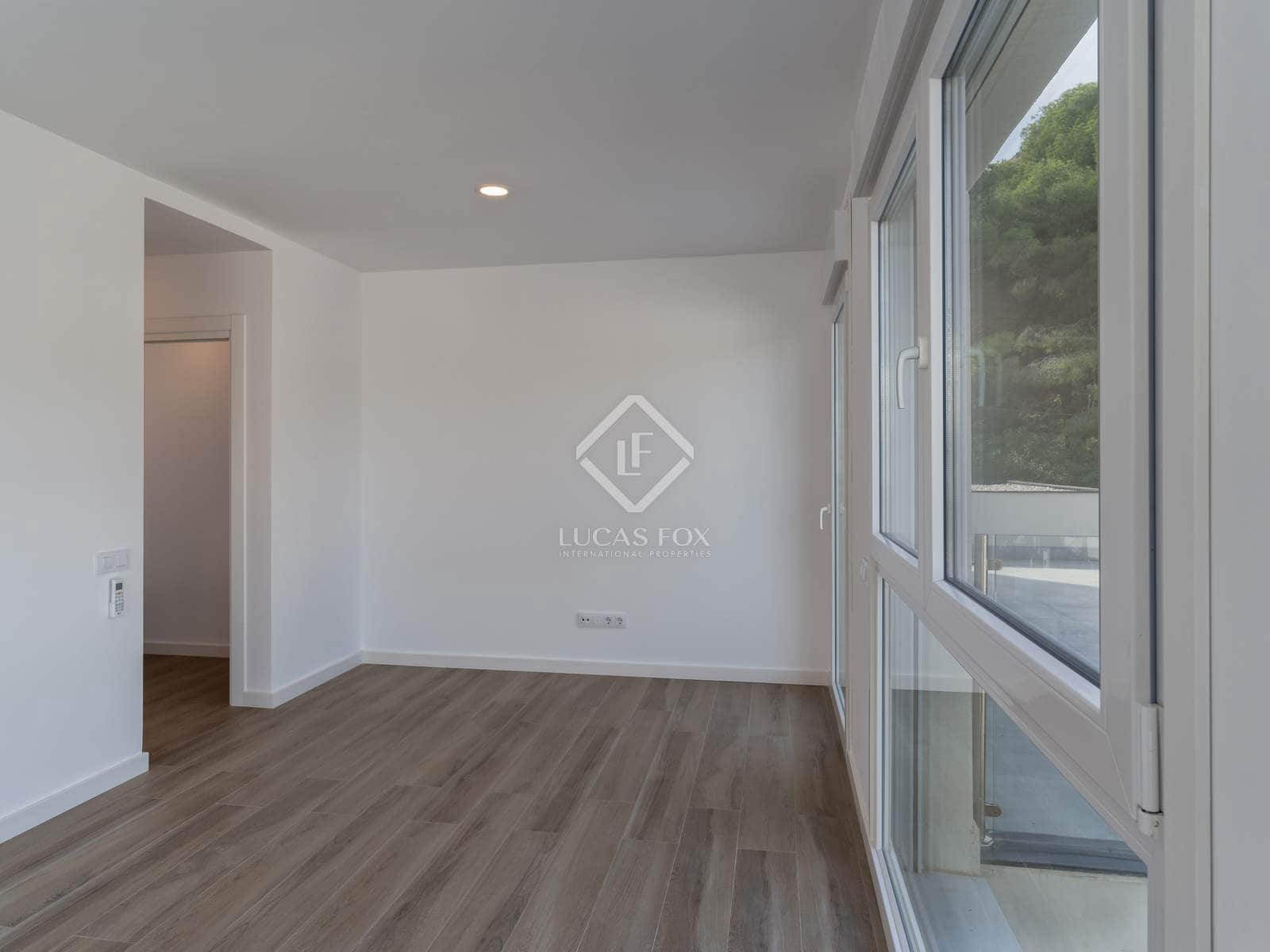 8 sypialnia Willa na sprzedaż w Llanca z basenem garażem - 960 000 € (Ref: 8611659)