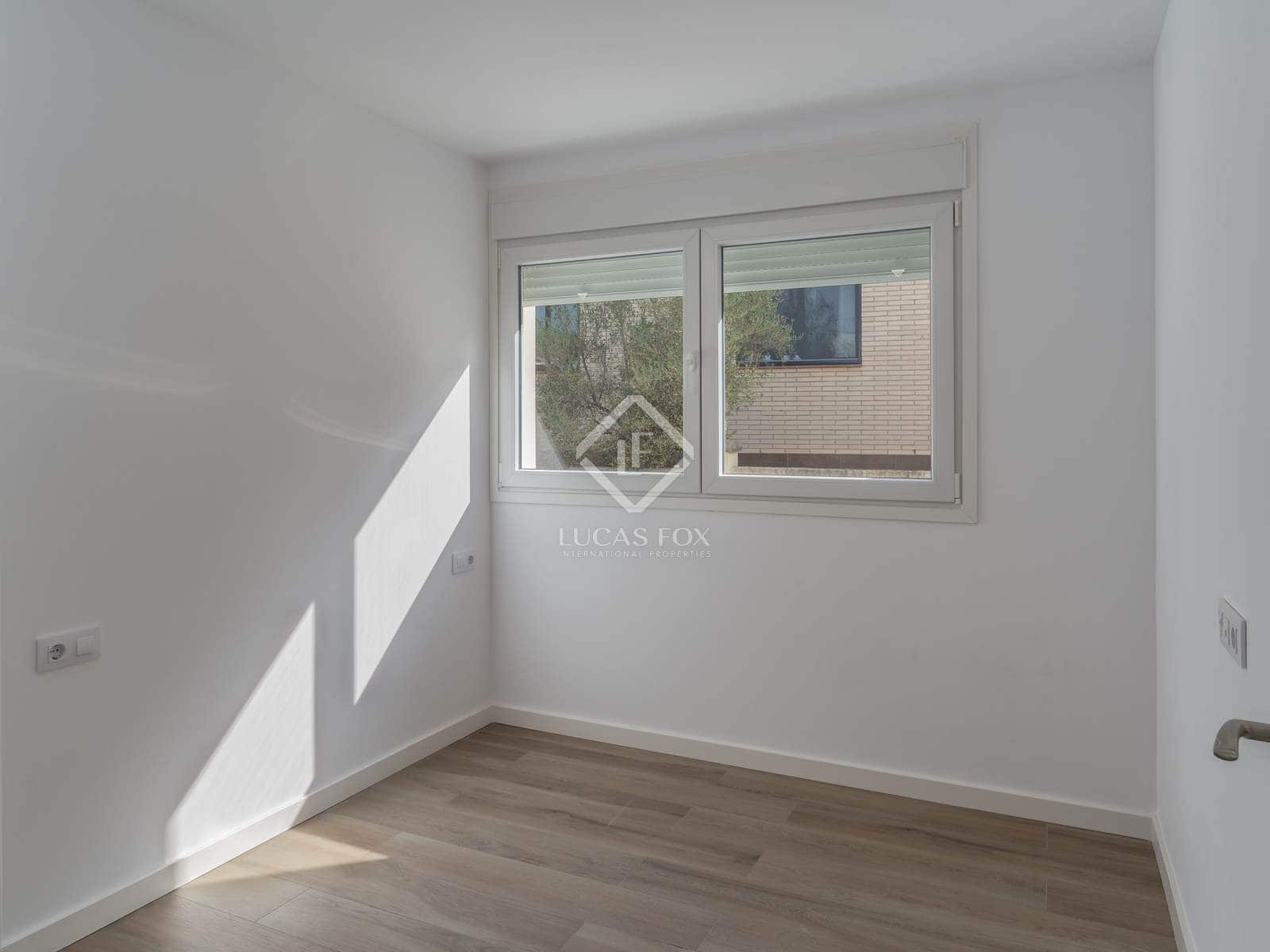 8 sypialnia Willa na sprzedaż w Llanca z basenem garażem - 960 000 € (Ref: 8611659)