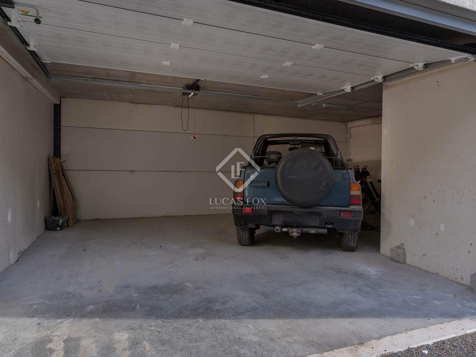 8 sypialnia Willa na sprzedaż w Llanca z basenem garażem - 960 000 € (Ref: 8611659)