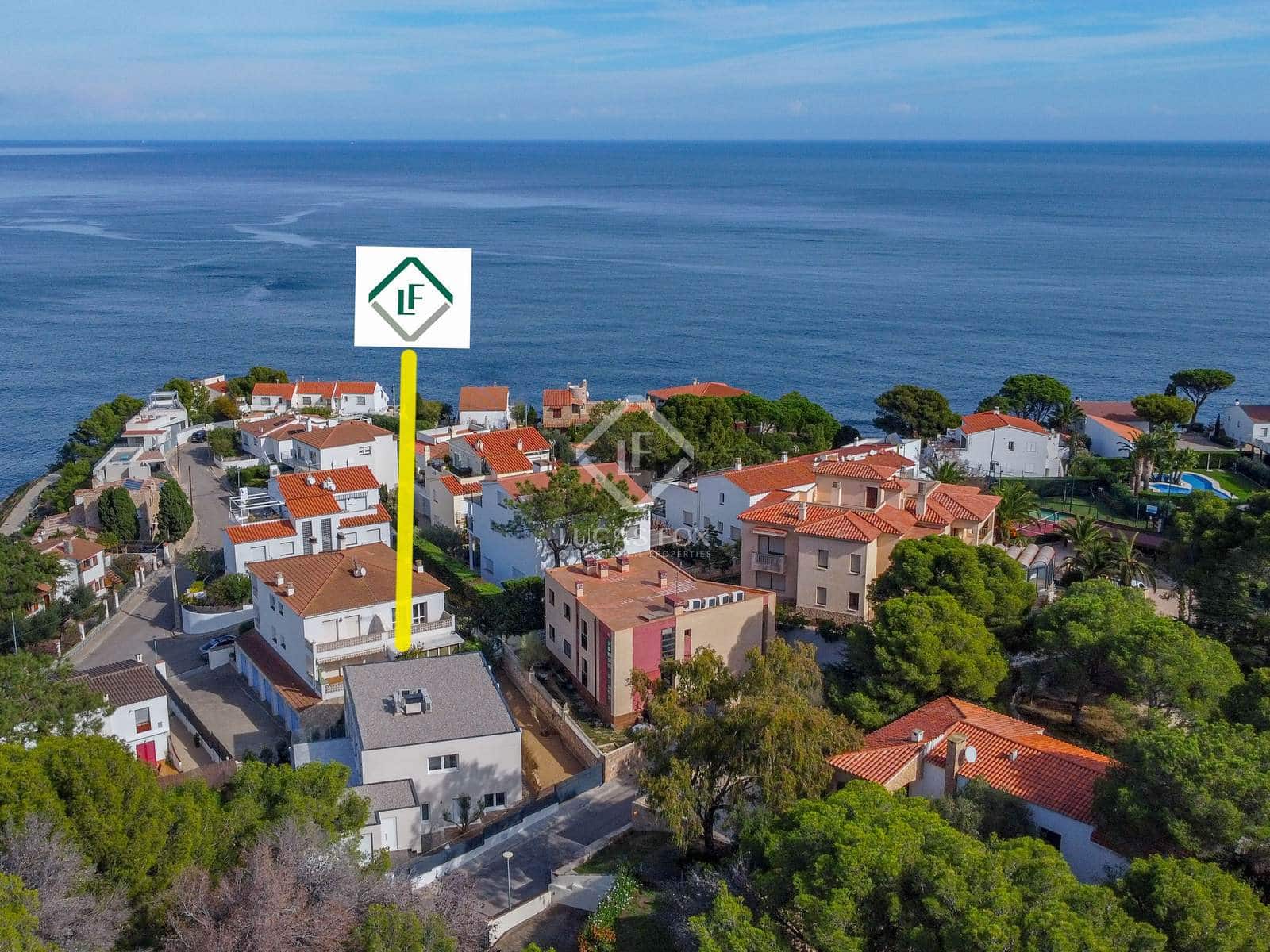 8 sypialnia Willa na sprzedaż w Llanca z basenem garażem - 960 000 € (Ref: 8611659)