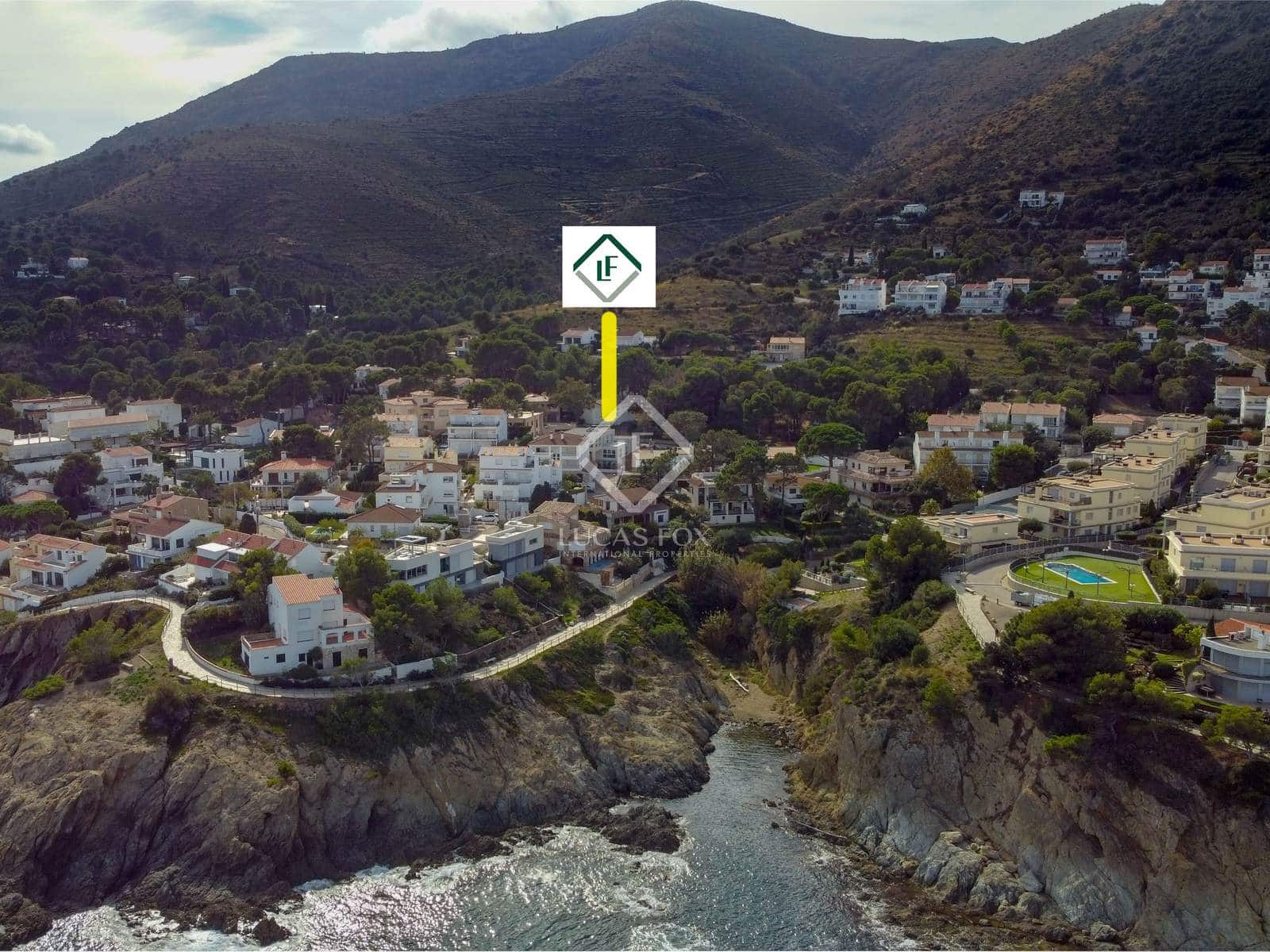 8 sypialnia Willa na sprzedaż w Llanca z basenem garażem - 960 000 € (Ref: 8611659)