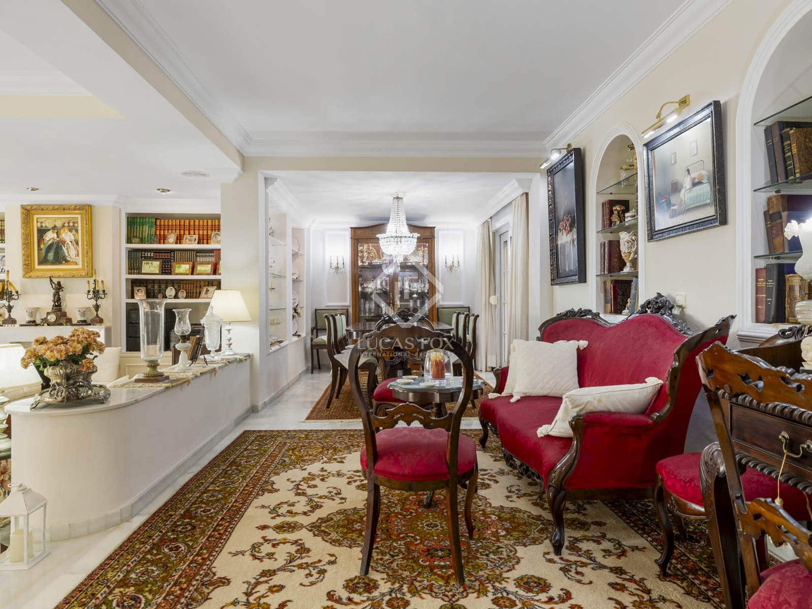 6 bedroom Villa for sale in Estepona with pool garage - € 3,800,000 (Ref: 8613944)