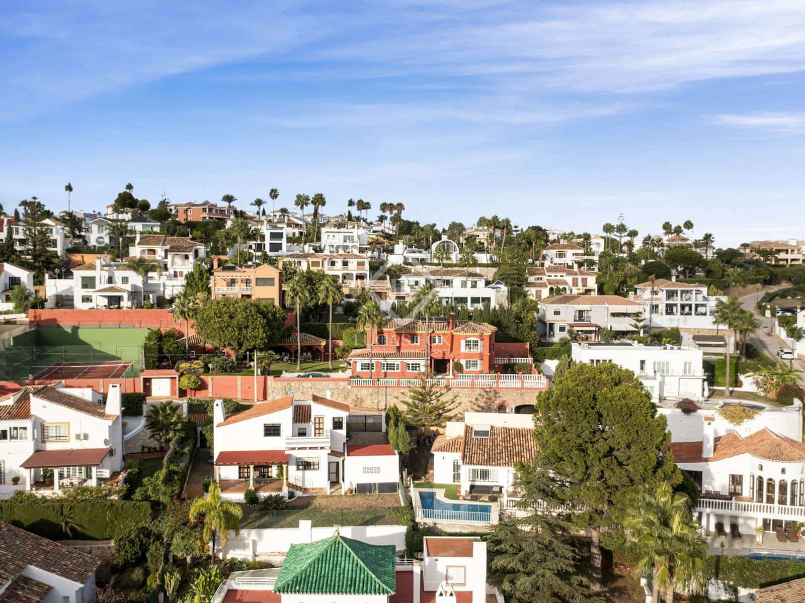 6 bedroom Villa for sale in Estepona with pool garage - € 3,800,000 (Ref: 8613944)