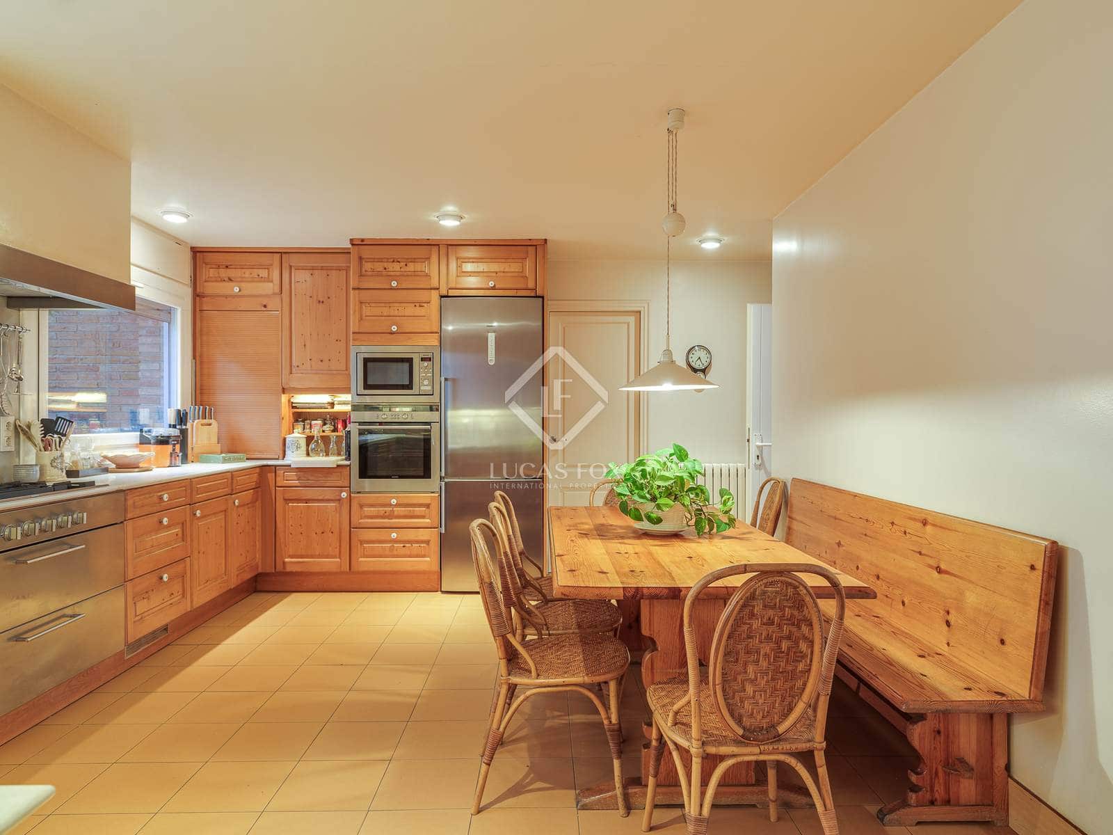 6 soverom Villa til salgs i Premia de Dalt med svømmebasseng garasje - € 1 650 000 (Ref: 8613966)