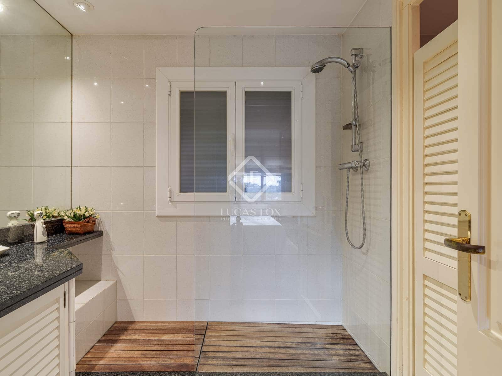 6 soverom Villa til salgs i Premia de Dalt med svømmebasseng garasje - € 1 650 000 (Ref: 8613966)