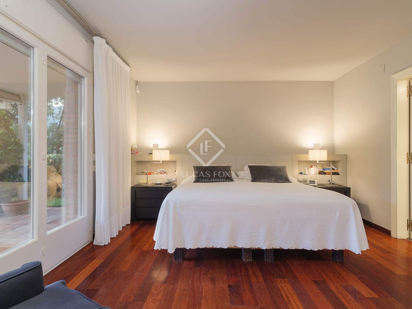 6 soverom Villa til salgs i Premia de Dalt med svømmebasseng garasje - € 1 650 000 (Ref: 8613966)