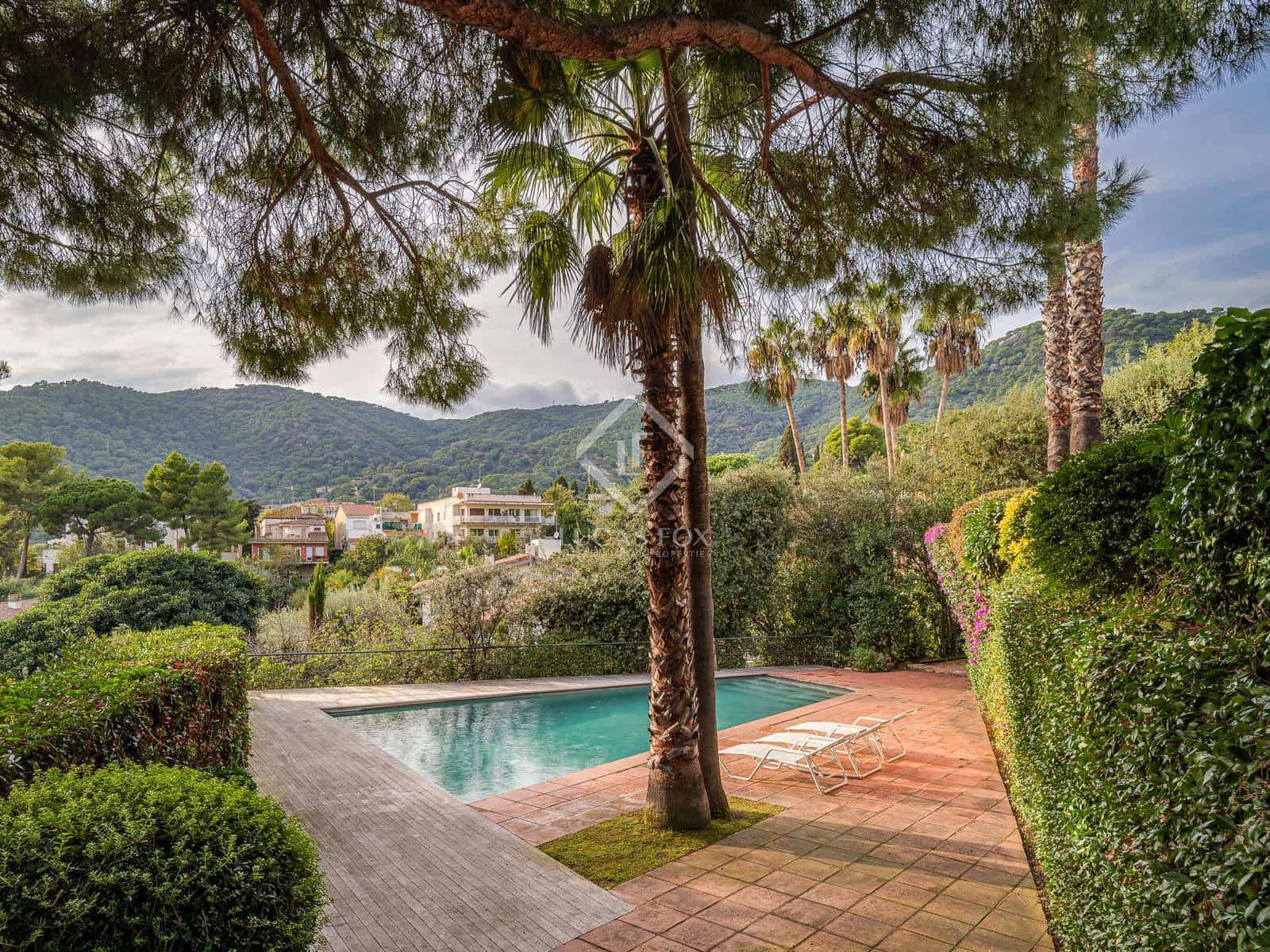 6 soverom Villa til salgs i Premia de Dalt med svømmebasseng garasje - € 1 650 000 (Ref: 8613966)