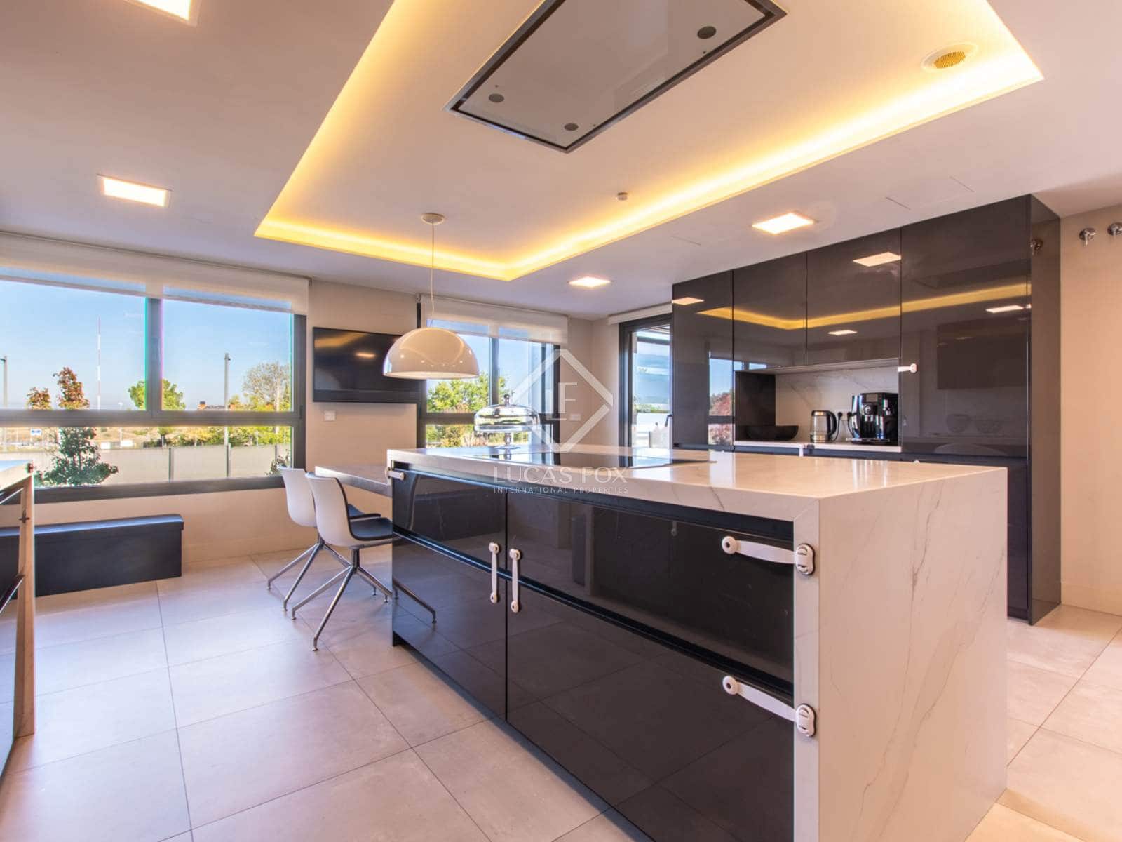 5 soveværelse Lejlighed til salg i Pozuelo de Alarcon med swimmingpool garage - € 3.200.000 (Ref: 8614192)