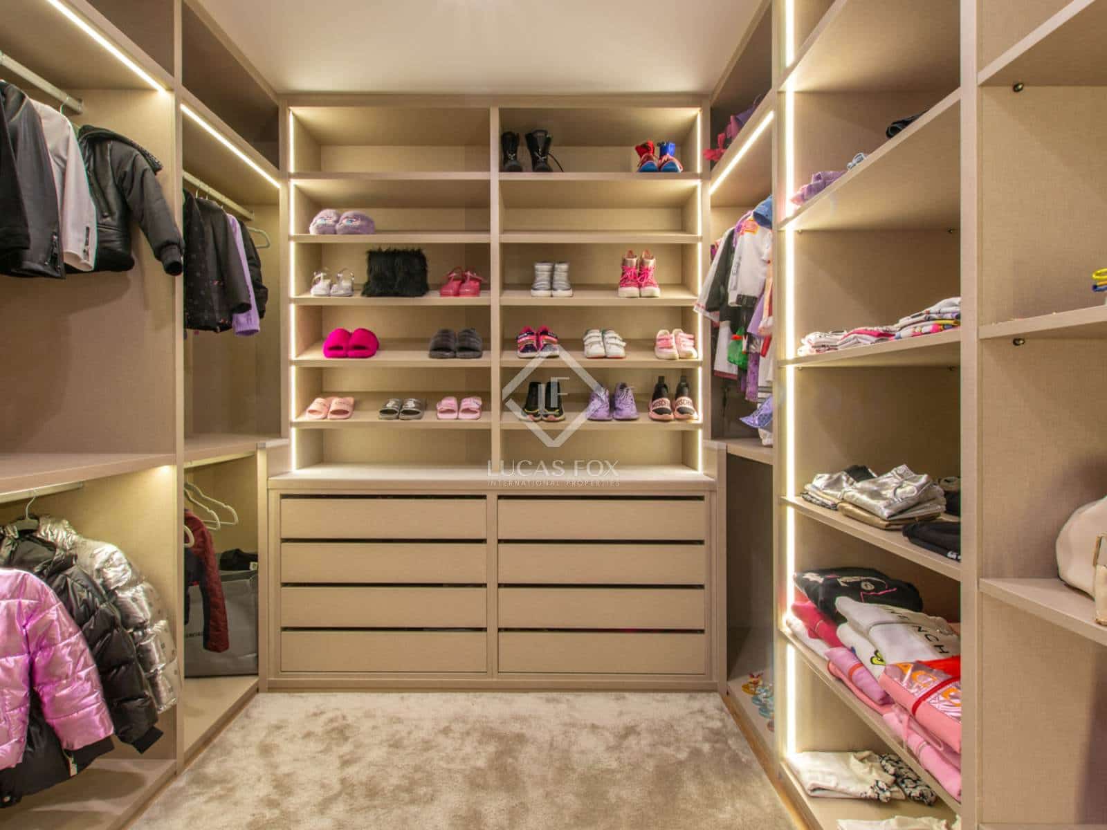 5 soveværelse Lejlighed til salg i Pozuelo de Alarcon med swimmingpool garage - € 3.200.000 (Ref: 8614192)