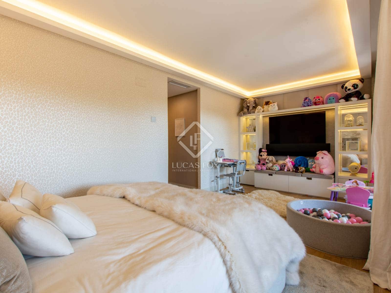 5 soveværelse Lejlighed til salg i Pozuelo de Alarcon med swimmingpool garage - € 3.200.000 (Ref: 8614192)