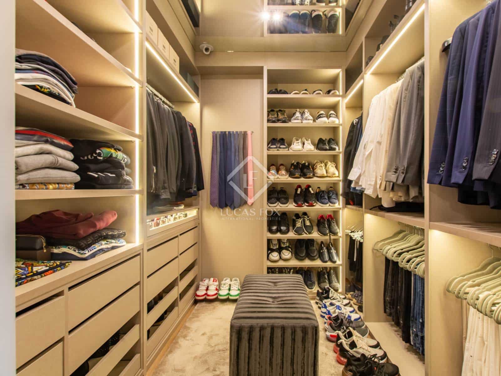 5 soveværelse Lejlighed til salg i Pozuelo de Alarcon med swimmingpool garage - € 3.200.000 (Ref: 8614192)