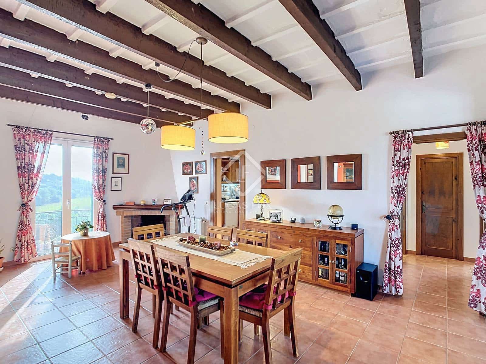 5 soveværelse Finca/Landehus til salg i Ciutadella de Menorca med swimmingpool garage - € 1.450.000 (Ref: 8614659)