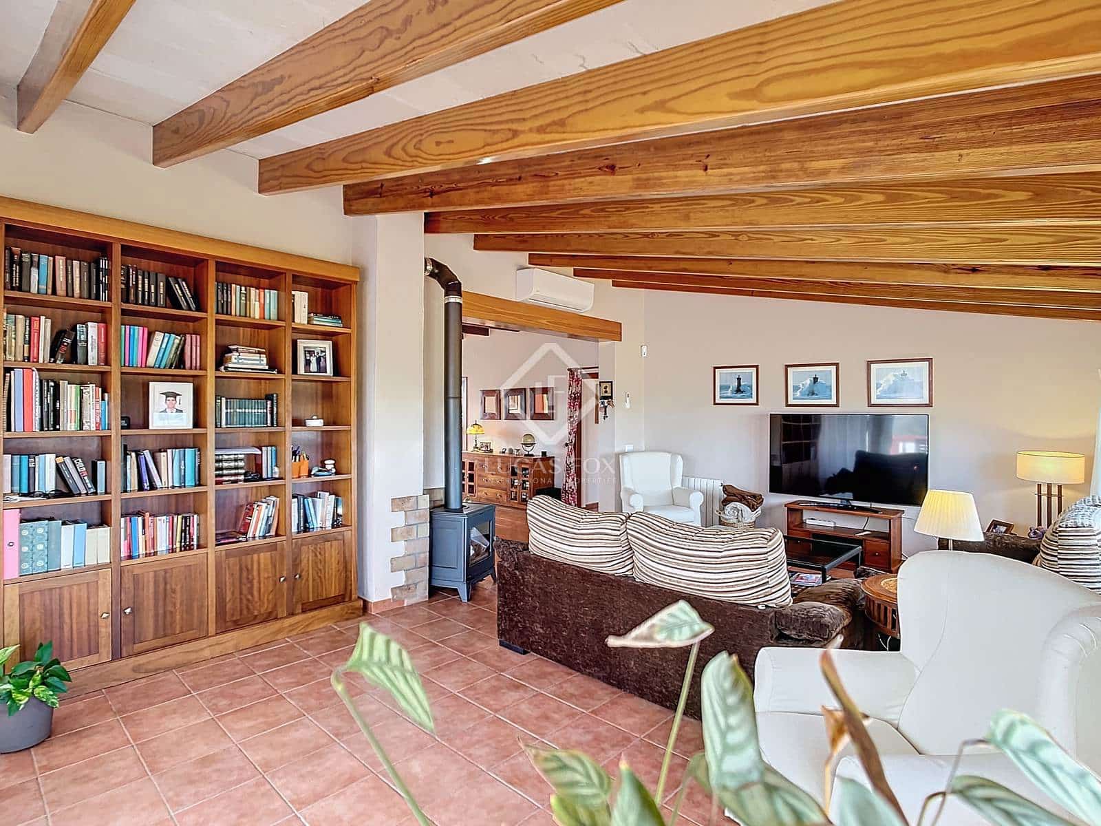 5 soveværelse Finca/Landehus til salg i Ciutadella de Menorca med swimmingpool garage - € 1.450.000 (Ref: 8614659)