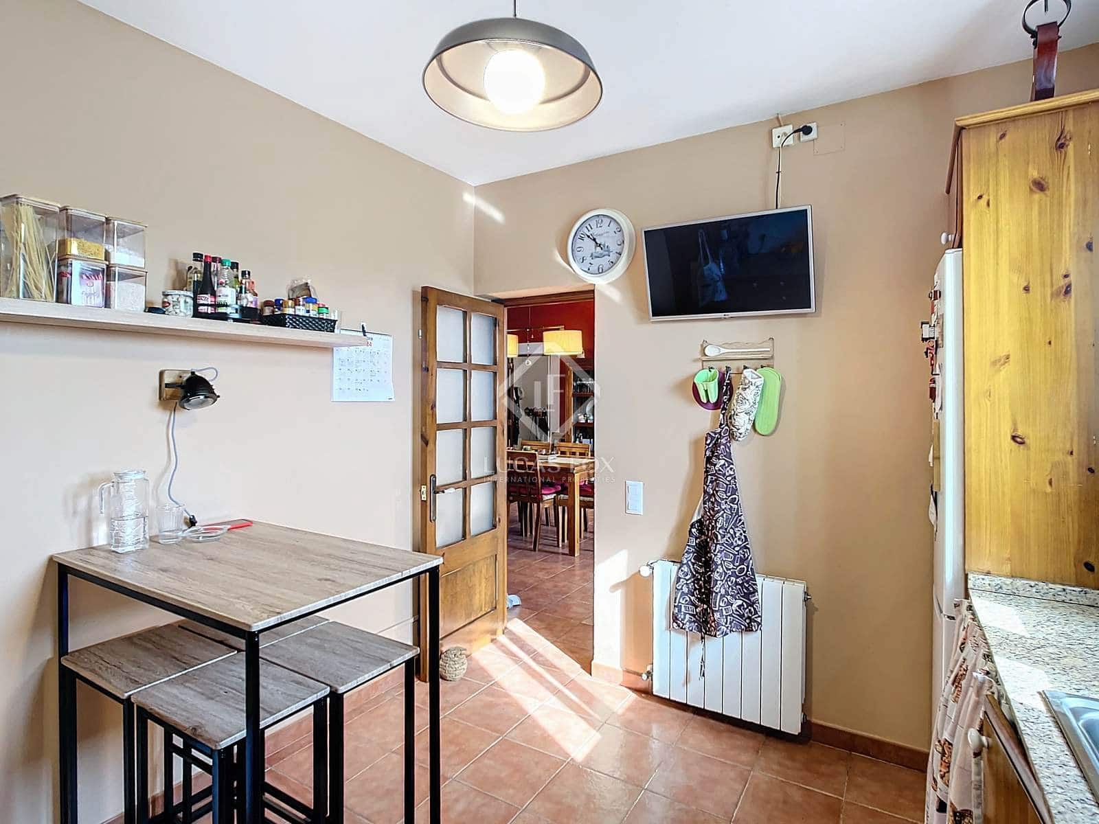 5 soveværelse Finca/Landehus til salg i Ciutadella de Menorca med swimmingpool garage - € 1.450.000 (Ref: 8614659)