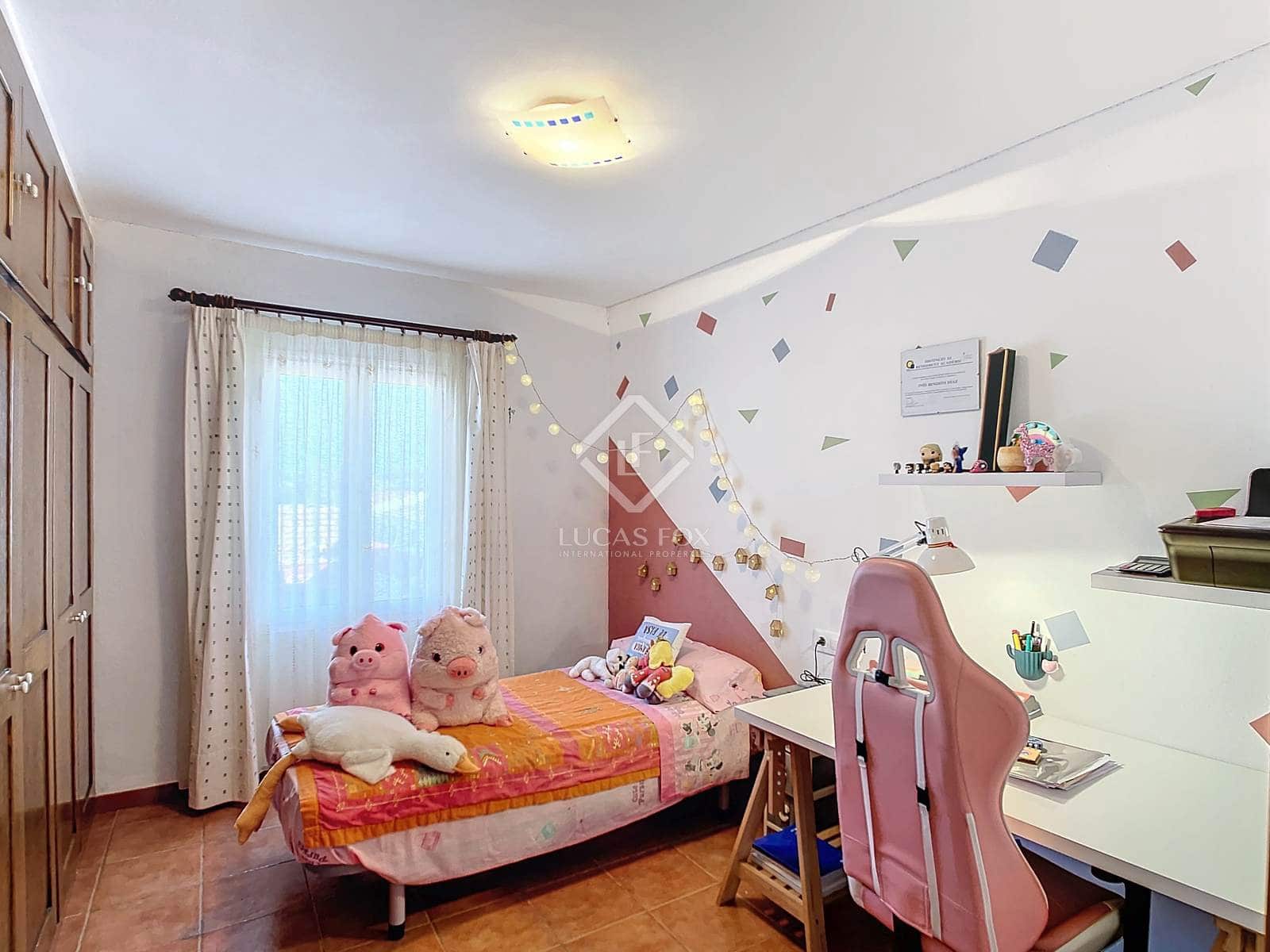 5 soveværelse Finca/Landehus til salg i Ciutadella de Menorca med swimmingpool garage - € 1.450.000 (Ref: 8614659)