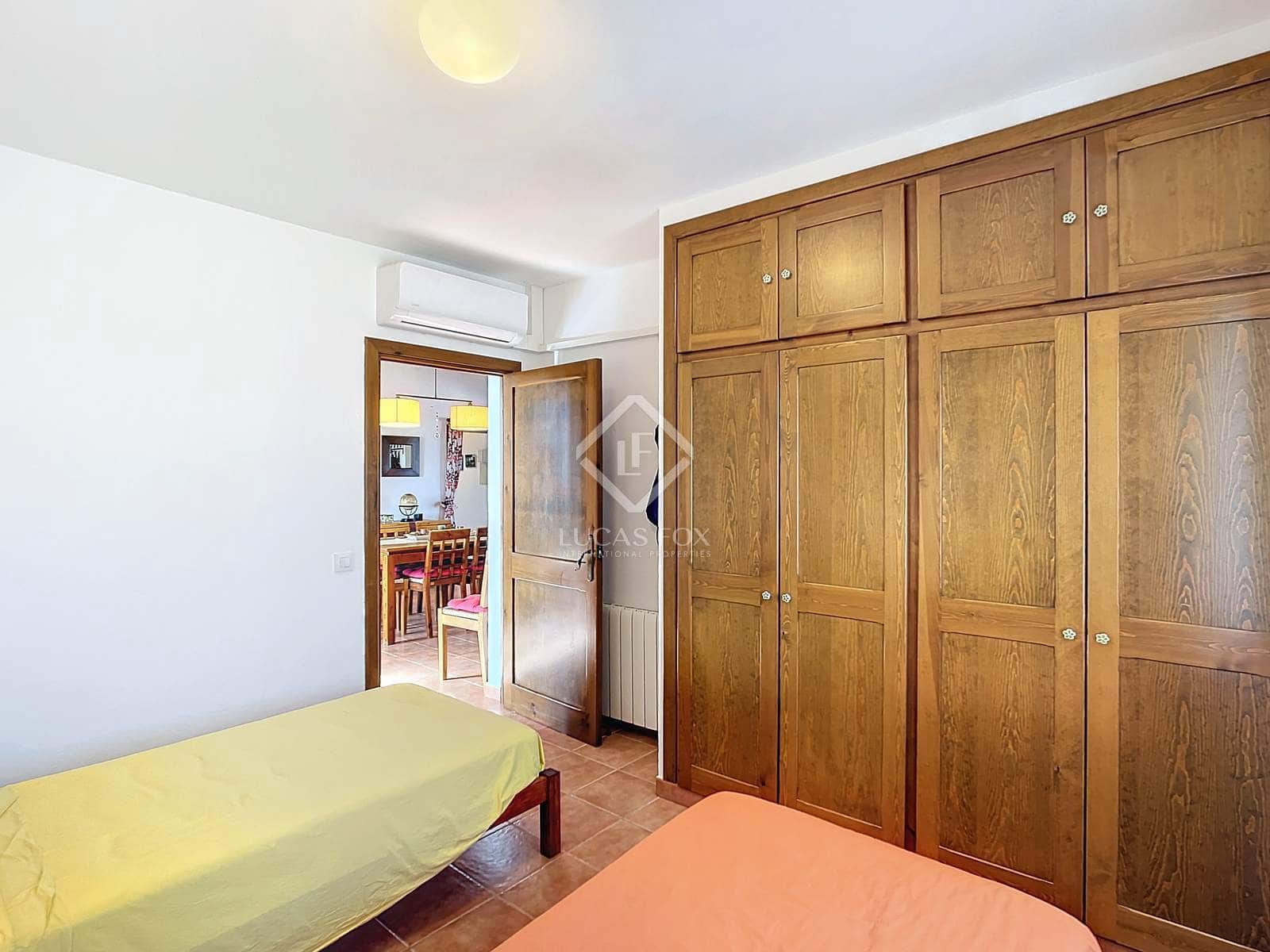 5 soveværelse Finca/Landehus til salg i Ciutadella de Menorca med swimmingpool garage - € 1.450.000 (Ref: 8614659)