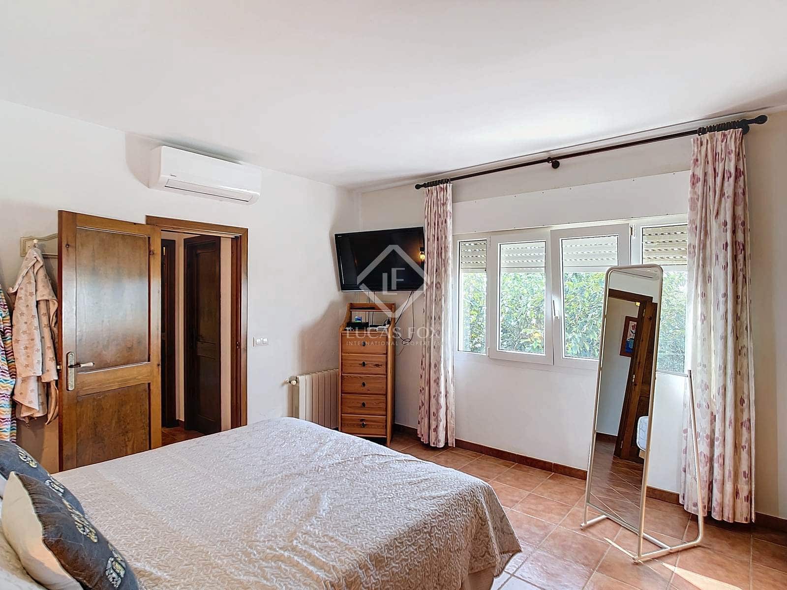 5 soveværelse Finca/Landehus til salg i Ciutadella de Menorca med swimmingpool garage - € 1.450.000 (Ref: 8614659)