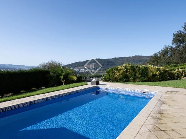 5 soveværelse Villa til salg i Pontevedra by med swimmingpool garage - € 790.000 (Ref: 8616448)
