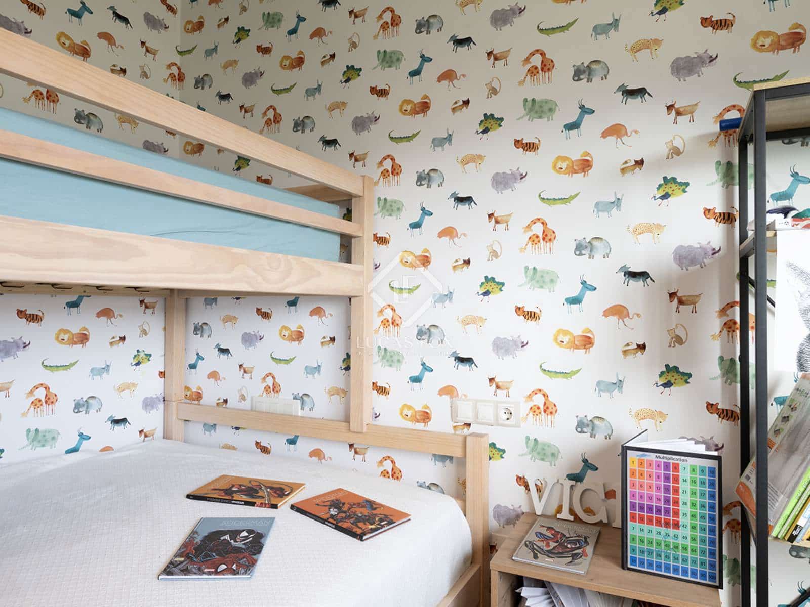 5 bedroom Villa for sale in Pontevedra city with pool garage - € 790,000 (Ref: 8616448)