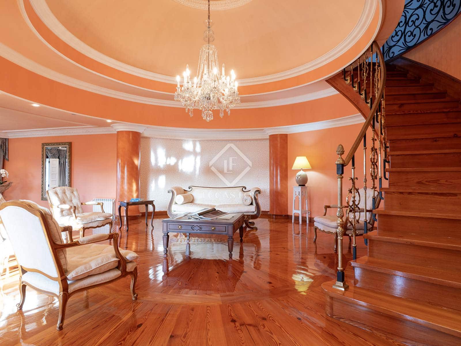 5 bedroom Villa for sale in Vilagarcia de Arousa with pool garage - € 795,000 (Ref: 8616537)