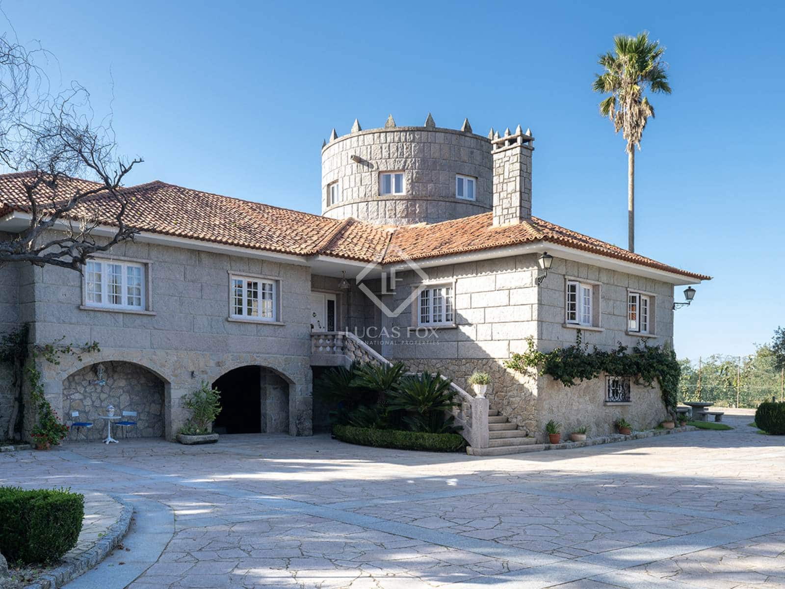 5 bedroom Villa for sale in Vilagarcia de Arousa with pool garage - € 795,000 (Ref: 8616537)