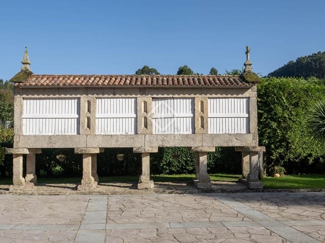 5 camera da letto Villa in vendita in Vilagarcía de Arousa con piscina garage - 795.000 € (Rif: 8616537)