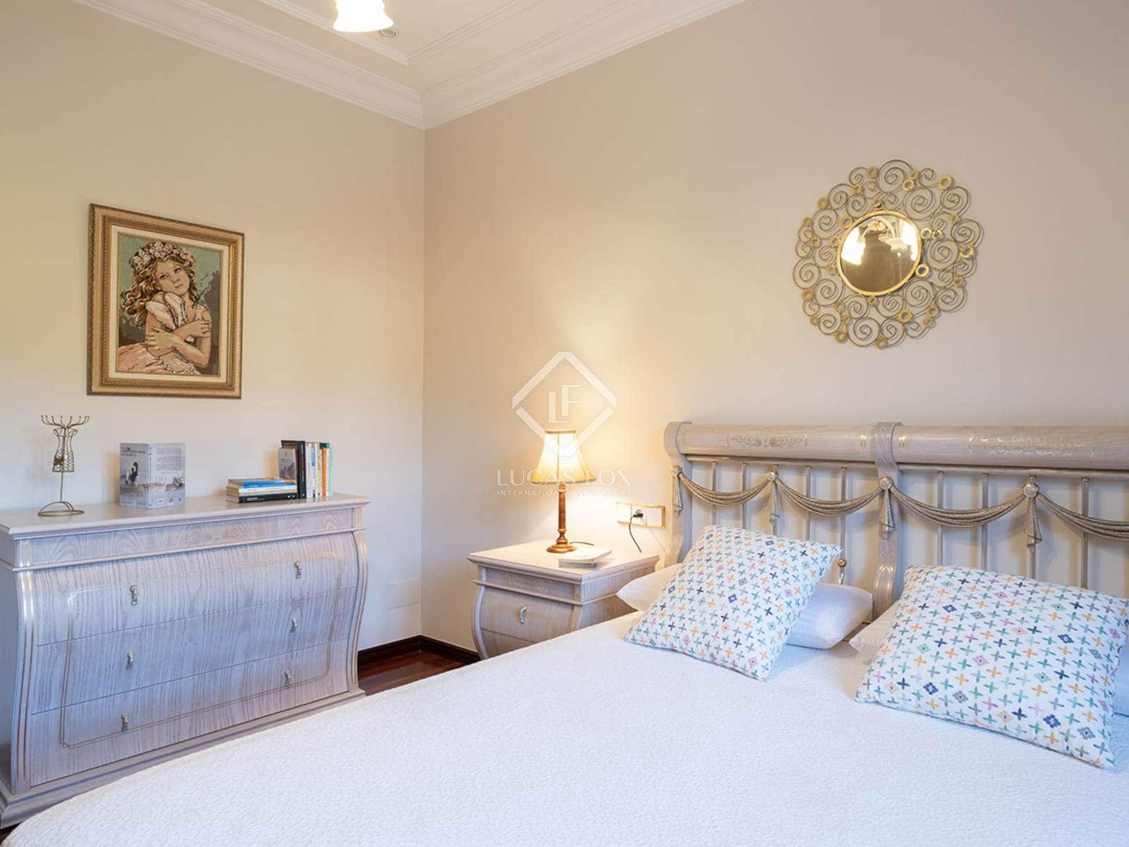 5 bedroom Villa for sale in Vilagarcia de Arousa with pool garage - € 795,000 (Ref: 8616537)