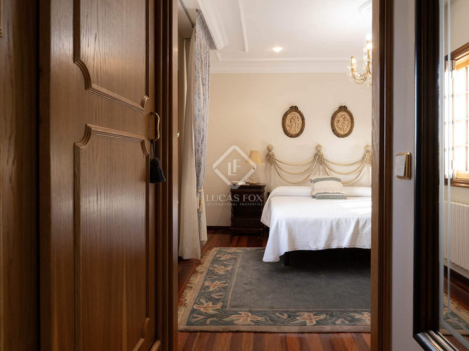 5 bedroom Villa for sale in Vilagarcia de Arousa with pool garage - € 795,000 (Ref: 8616537)