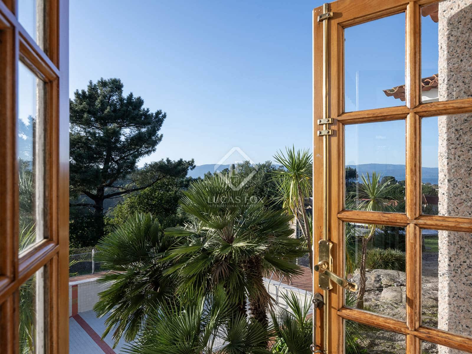 5 bedroom Villa for sale in Vilagarcia de Arousa with pool garage - € 795,000 (Ref: 8616537)