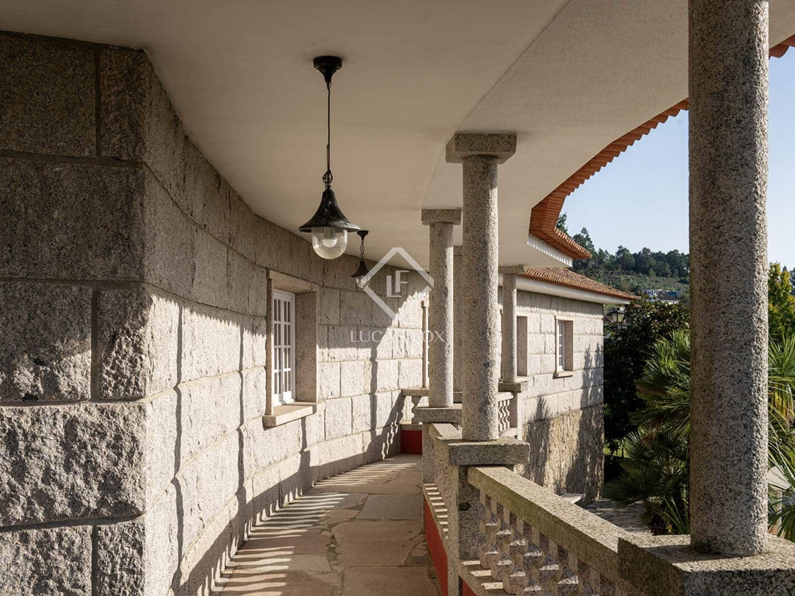 5 bedroom Villa for sale in Vilagarcia de Arousa with pool garage - € 795,000 (Ref: 8616537)