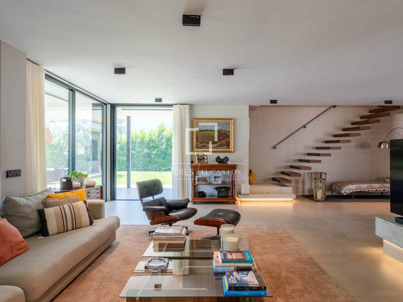 7 bedroom Villa for sale in Godella with pool garage - € 2,750,000 (Ref: 8619258)