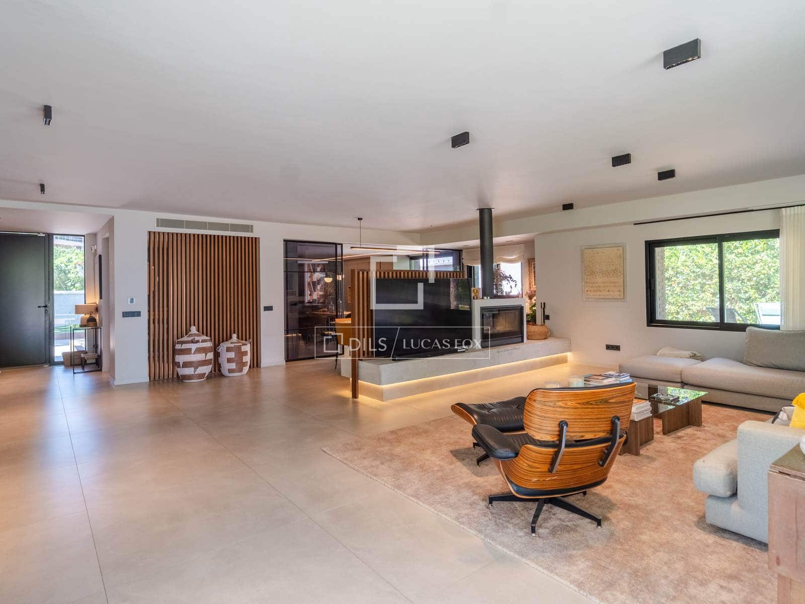 7 bedroom Villa for sale in Godella with pool garage - € 2,750,000 (Ref: 8619258)