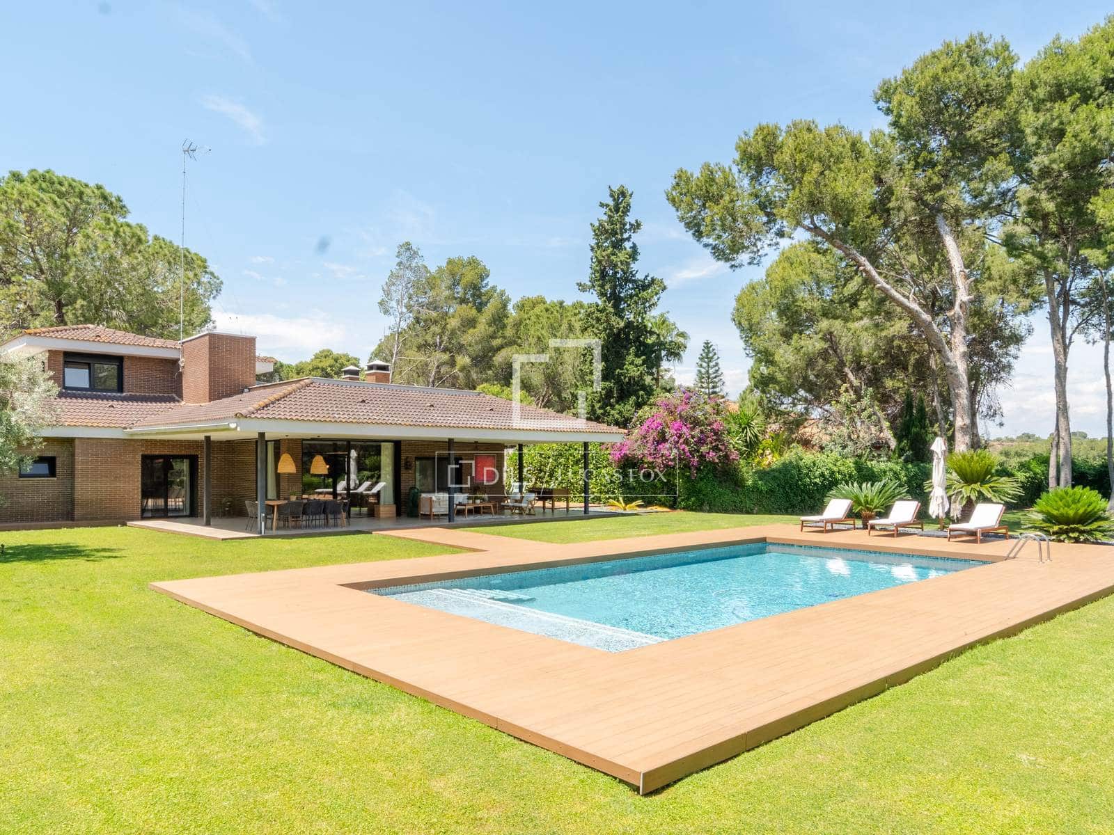 7 soverom Villa til salgs i Godella med svømmebasseng garasje - € 2 750 000 (Ref: 8619258)