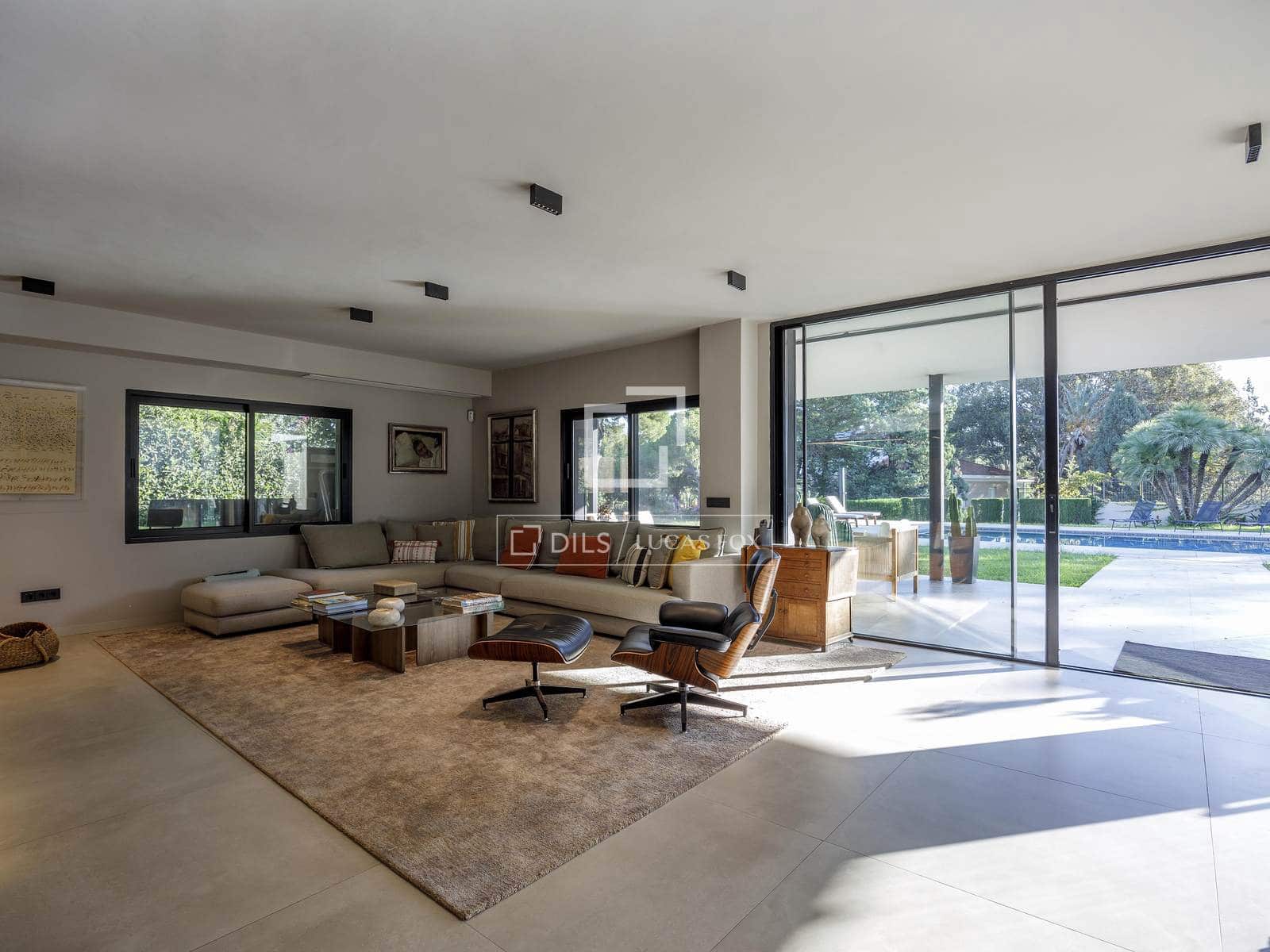7 bedroom Villa for sale in Godella with pool garage - € 2,750,000 (Ref: 8619258)
