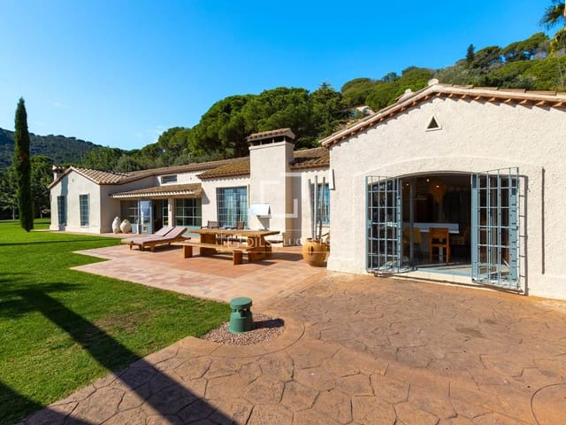 5 sypialnia Willa na sprzedaż w Cabrera de Mar z basenem garażem - 2 650 000 € (Ref: 8623160)